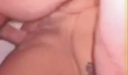 გოგონა სტუდენტი უნდა იყოს ცუდი და ბინძური საწველი